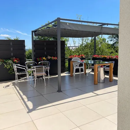Chez Tony شقة *